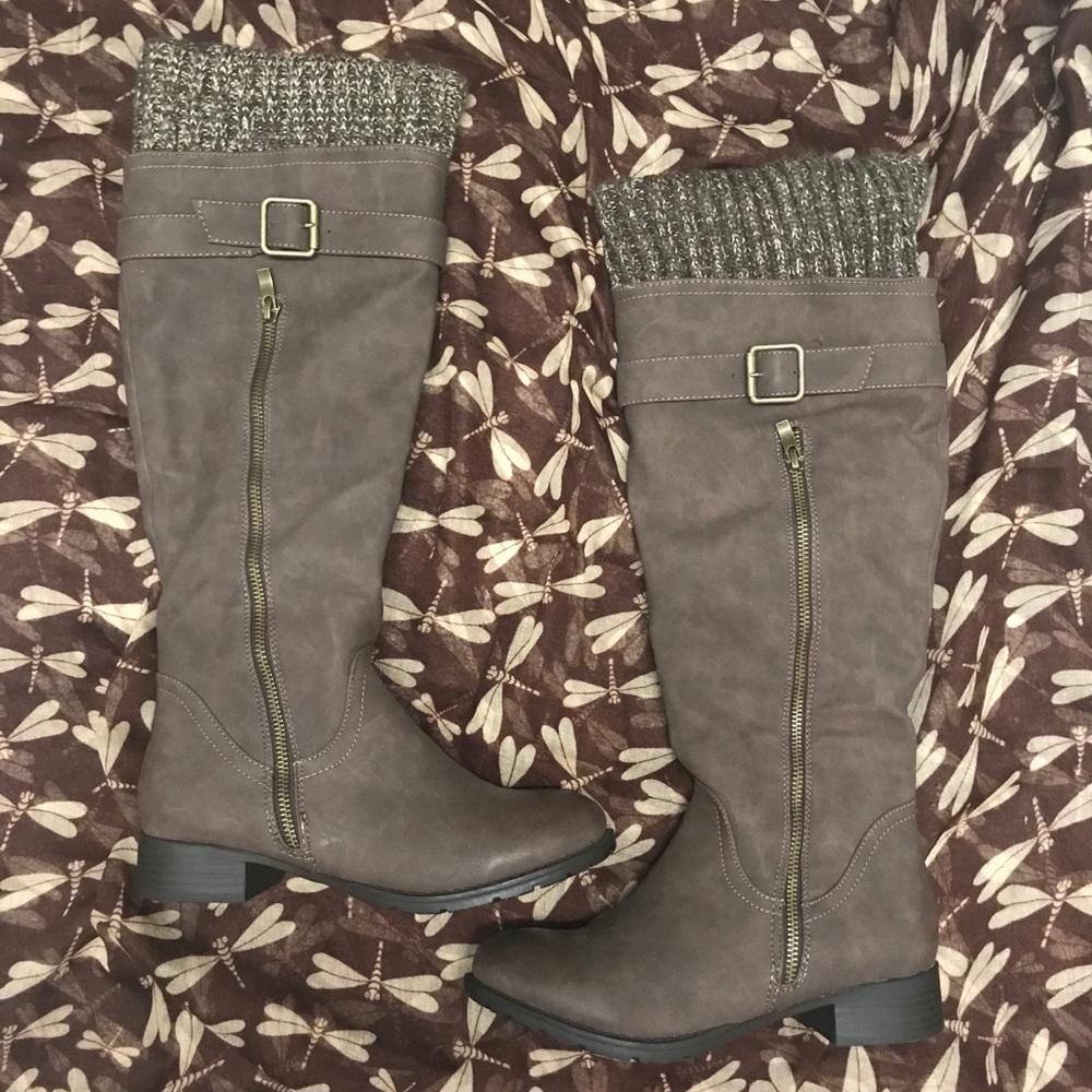 New brown tall boots